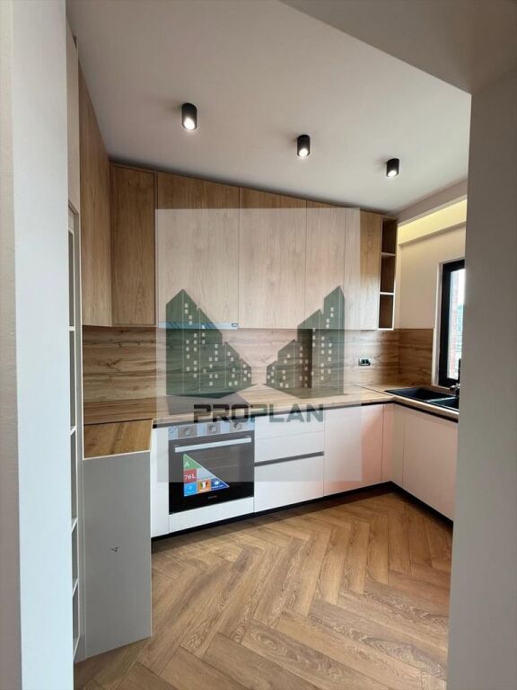 🏠 SHITET – Apartament 2+1+Garderobë | Përballë Delijorgjit (buzë Lanes)