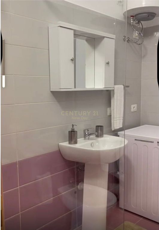 Apartament 2+1 Me Qira në Qender Durrës - 650€ | 80 m²