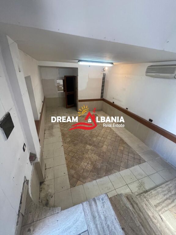 Shitet Dyqan Duplex ne Qender , Tirane ( ID 4171623 )