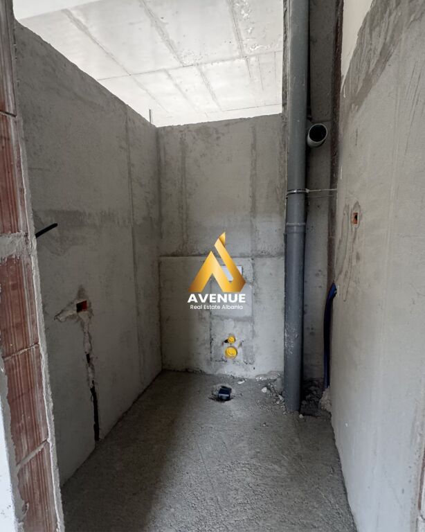 Locale Commerciale Premium in Affitto – Corner Residence, vicino a Nisharaku, Tirana