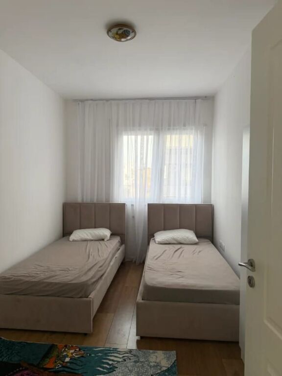 Jepet Me Qera Apartament 2+1+2 Tualete + 1 Ballkon