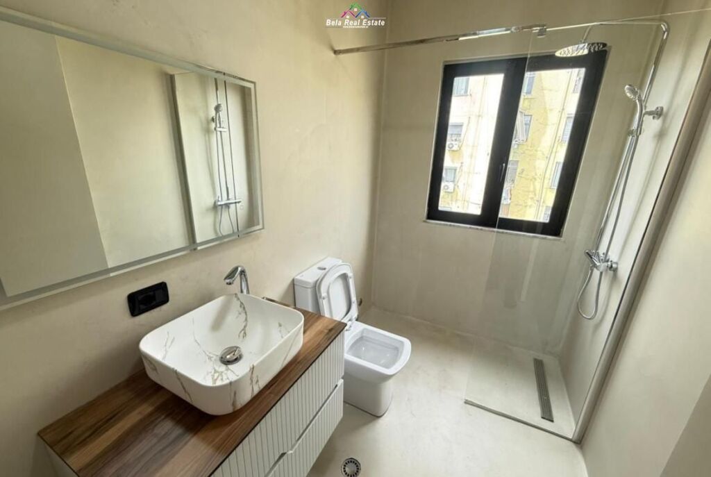 Apartament Ne Shitje 2+1 tek Pallati me Shigjeta (ID B120835) Tirane