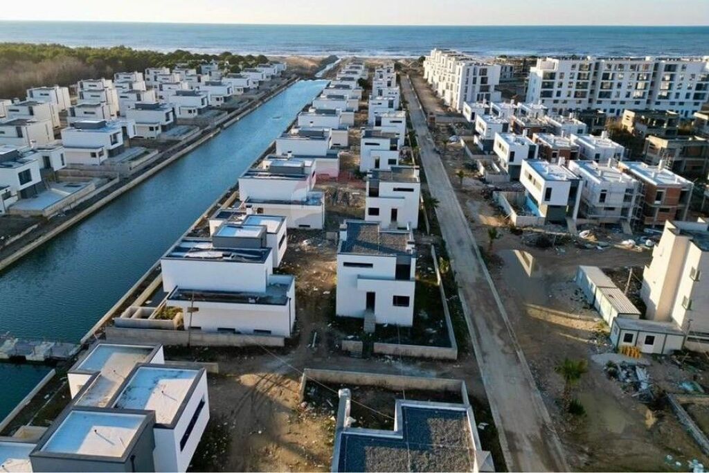Shitet Vilë | Turquoise Marina Hamallaj, Gjiri i Lalzit ID: 530581010-29