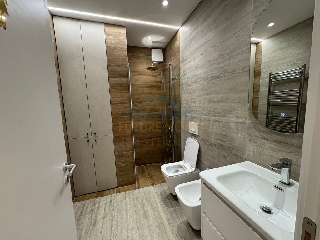 Shitet, Apartament 1+1, Rezidenca S Block Living, Zogu i Zi, Tirane.