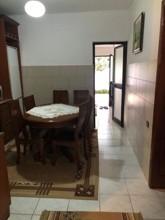 Shitet Apartament - Kinostudio