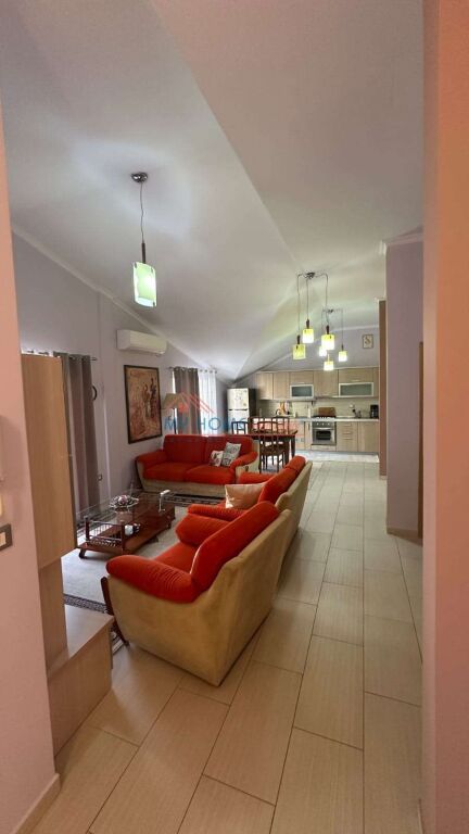 Apartamenti 3+1+Post Parkimi me qira tek Komuna e Parisit Tirane