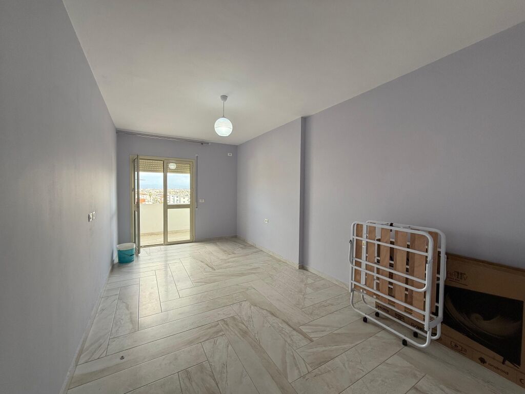 Jepet me qera Apartament