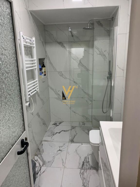 JEPET APARTAMENT 1+1+BLK ME QERA TEK PEDIATRIA 45.000 LEKE