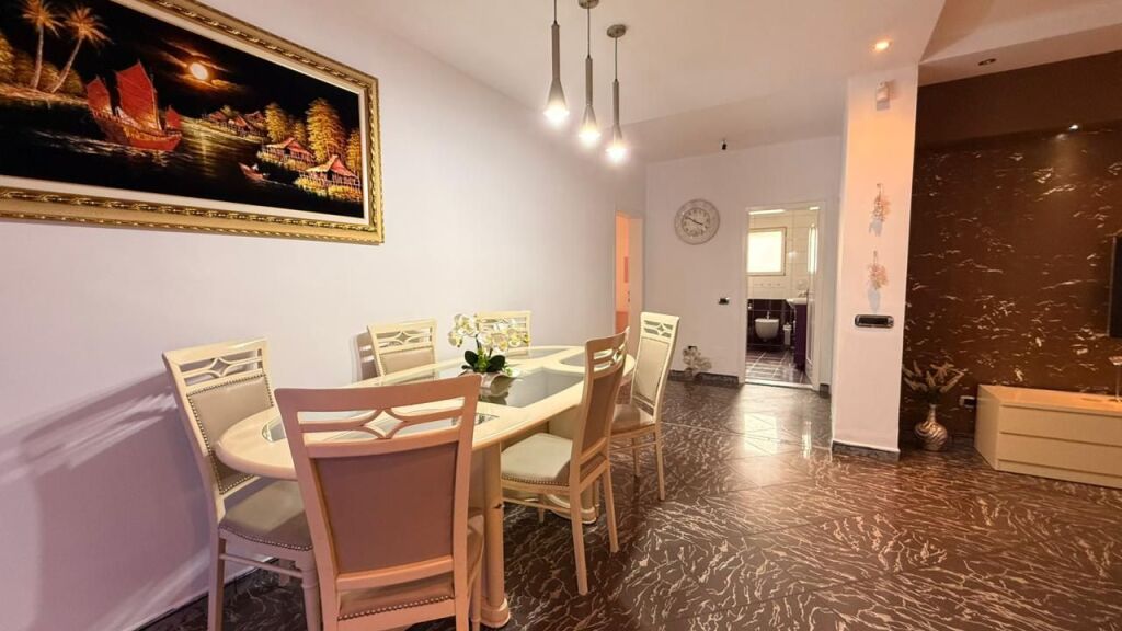 Apartment 2+1 for rent – Kristal Center, Tirana