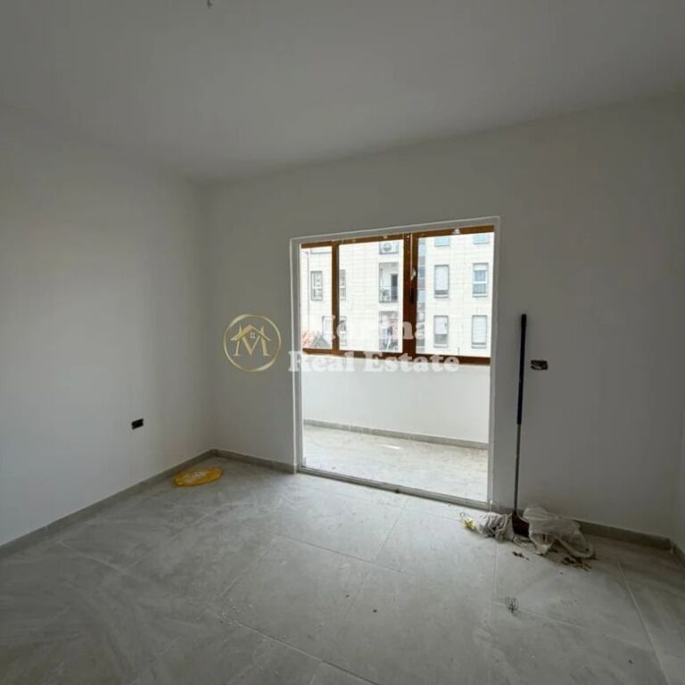 Qera | Apartament 2 + 1 | Rruga Ali Demi | 500 €/muaj