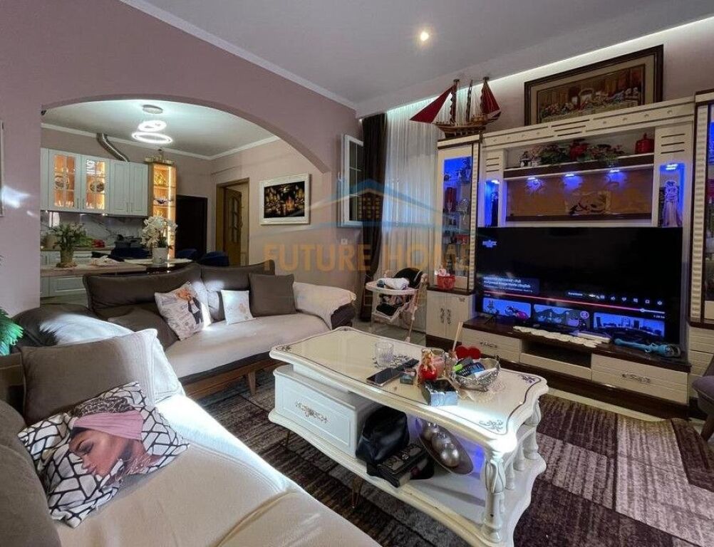 Affitto, Casa Privata, Vasil Shanto, Tirane