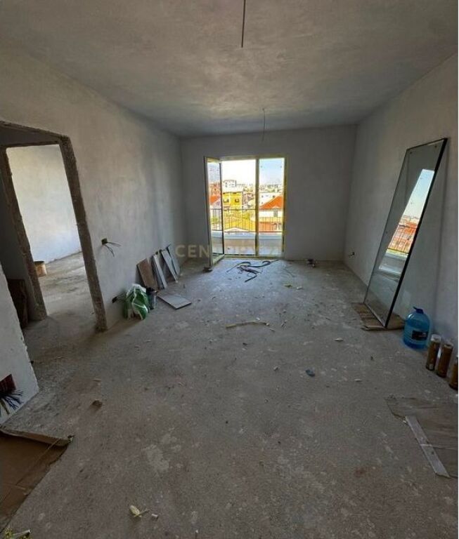 Apartament 1+1 ne shitje prane Bulevardit te Ri, Rruga Besa