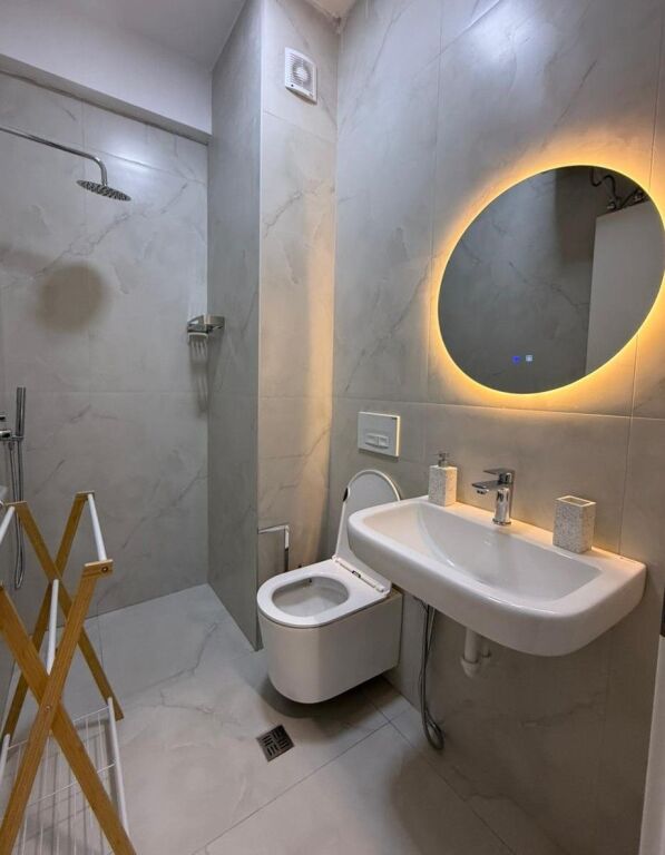 🏢Jepet për qira apartament 1+1 tek Kompleksi Kadiu, Ali Demi!