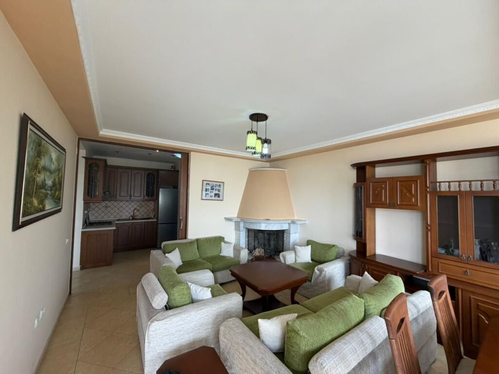 Affittasi Appartamento 2+1+2