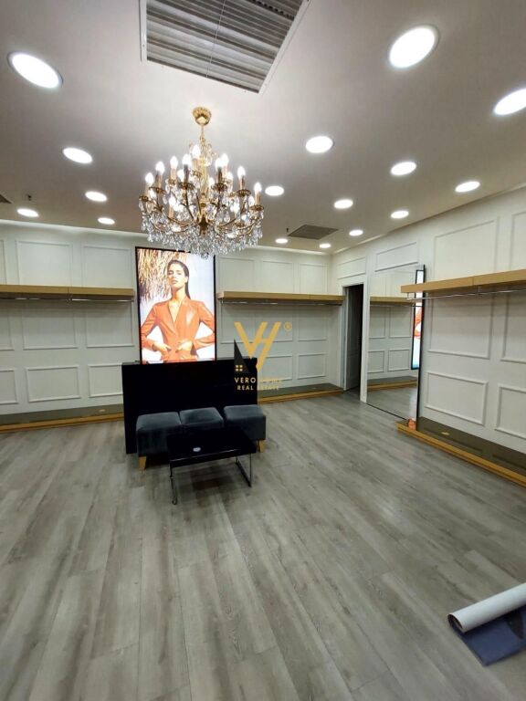 JEPET AMBIENT 64 M2 ME QERA TE GALERIA ETC 1.200 EURO