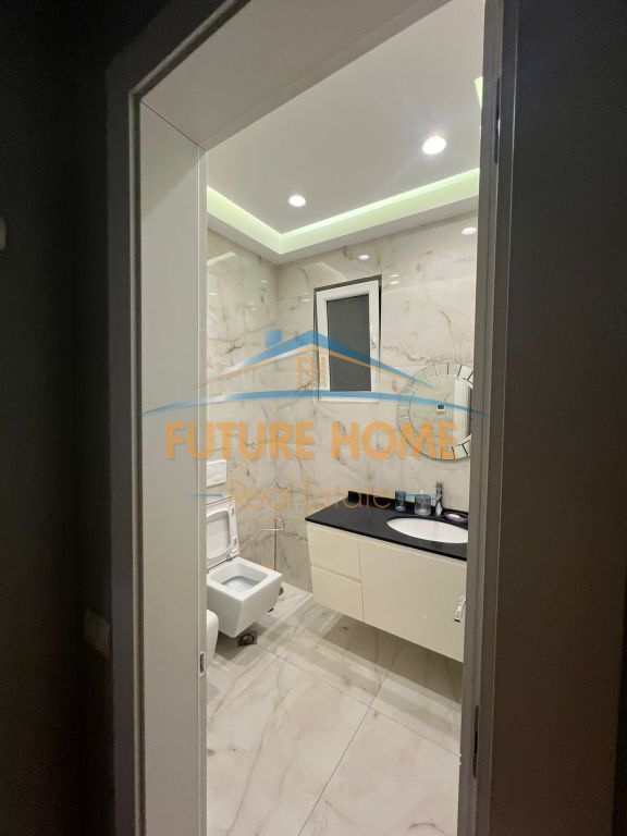 Qira, Apartament 2+1, Kopshti Botanik, Tiranë