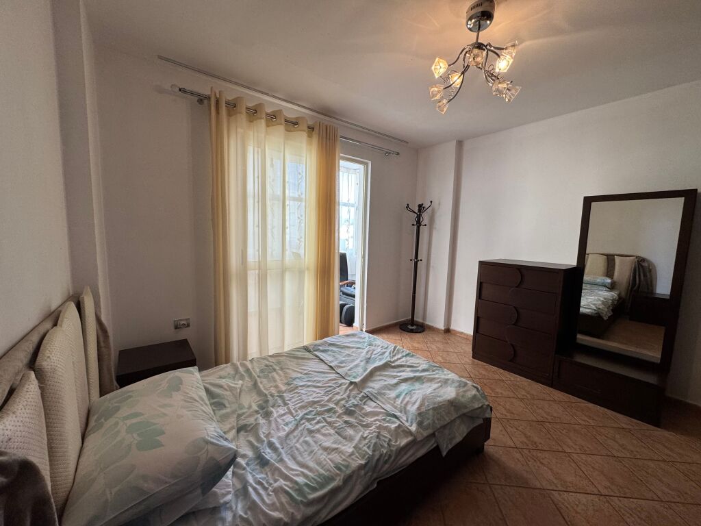 Japim me qira 1+1 pranë Delijorgjit