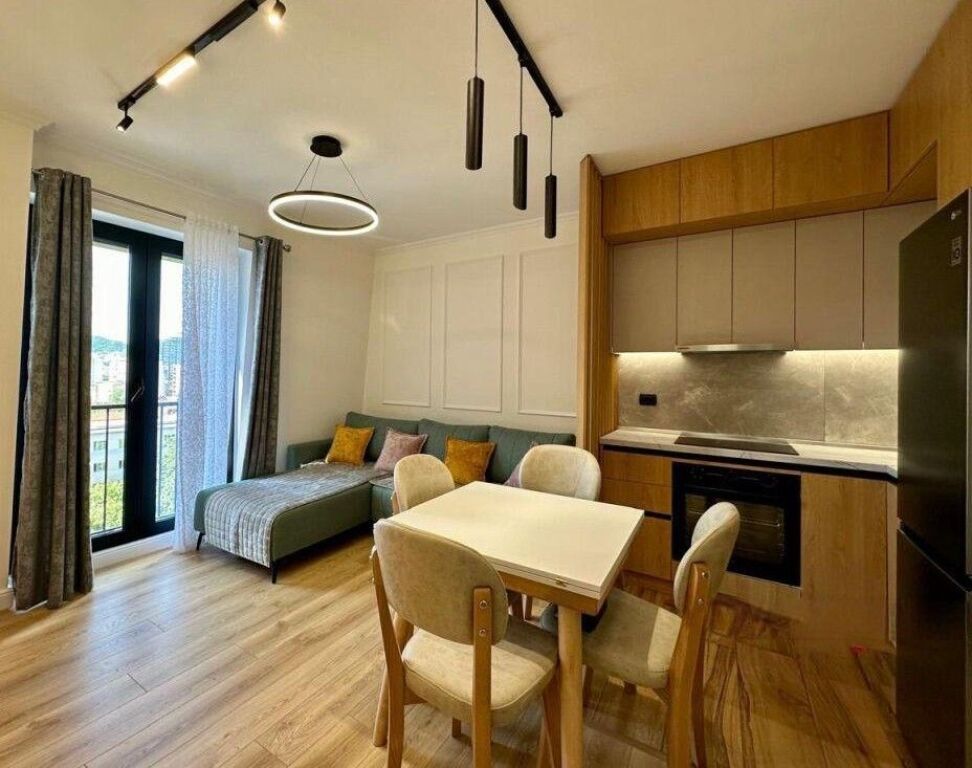 📌 Appartamento 1+1 in affitto – Centro, Via Kavajës