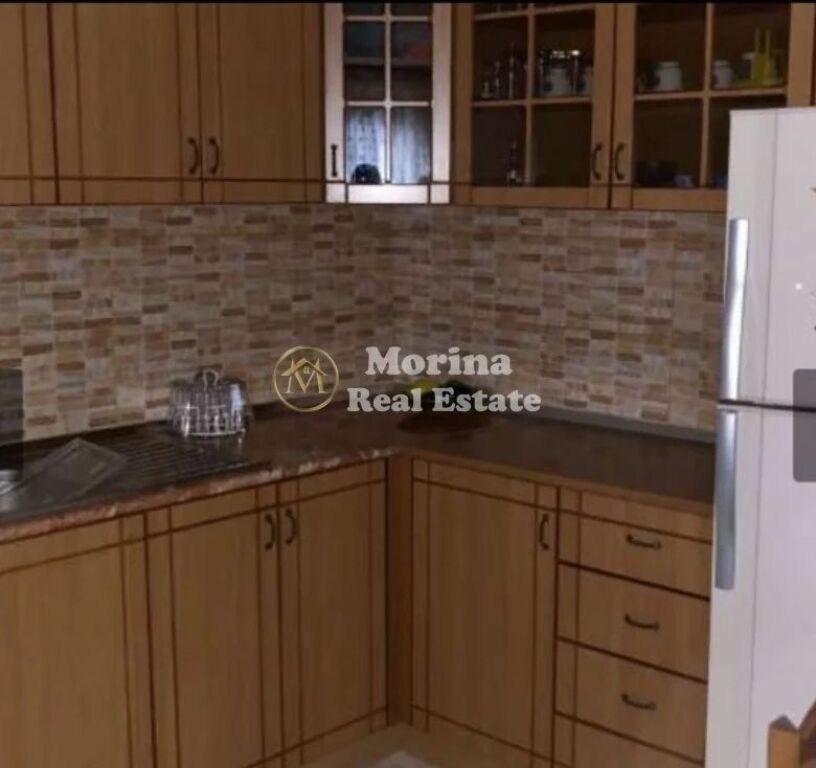 Qera | Shtëpi private 1 + 1 | Shkozë | 350 €/muaj