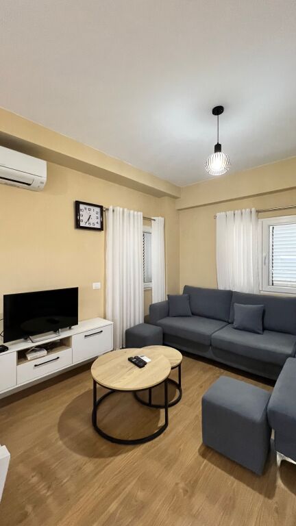 Apartament me qera Selite