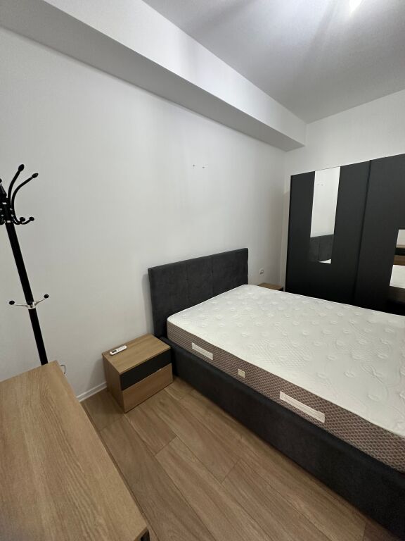 Jepet me qera apartament 2+1 Rezidenca Mangalem 21 Ali Dem