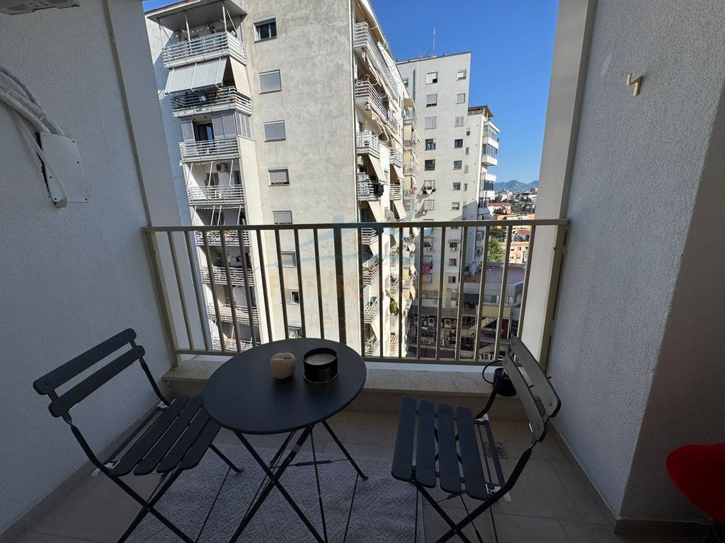 Shitet, Apartament 1+1, Rezidenca S Block Living, Zogu i Zi, Tirane.