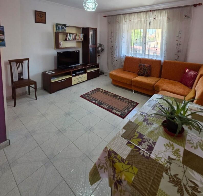 Apartament 1+1 me qira tek rruga e Elbasanit