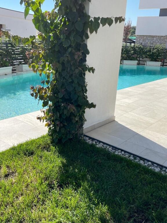 🏡 Vilë Individuale për Shitje – Liqeni i Farkës