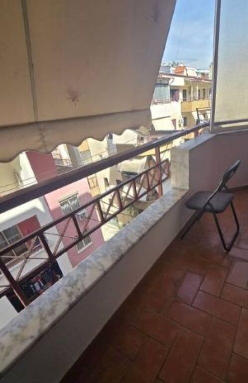 Shitet Apartament i investuar 2+1+2 + dy Ballkone