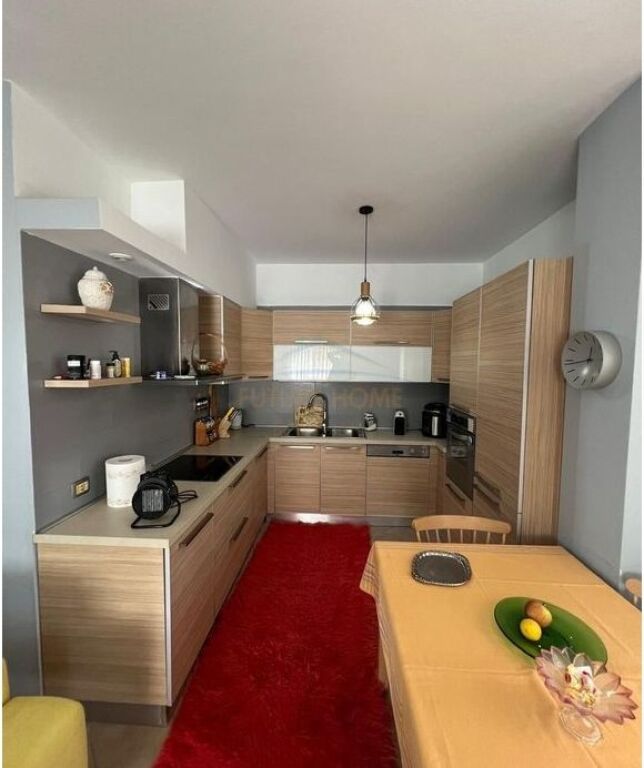 Shitet, Apartament 2+1, Kodra e Diellit