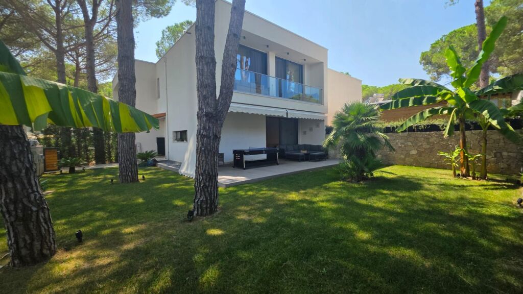 Elite villa for sale in San Pietro Resort