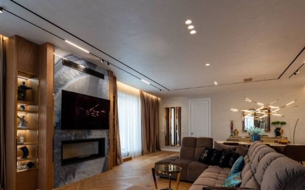 Vendiamo Villa Individuale con Piscina