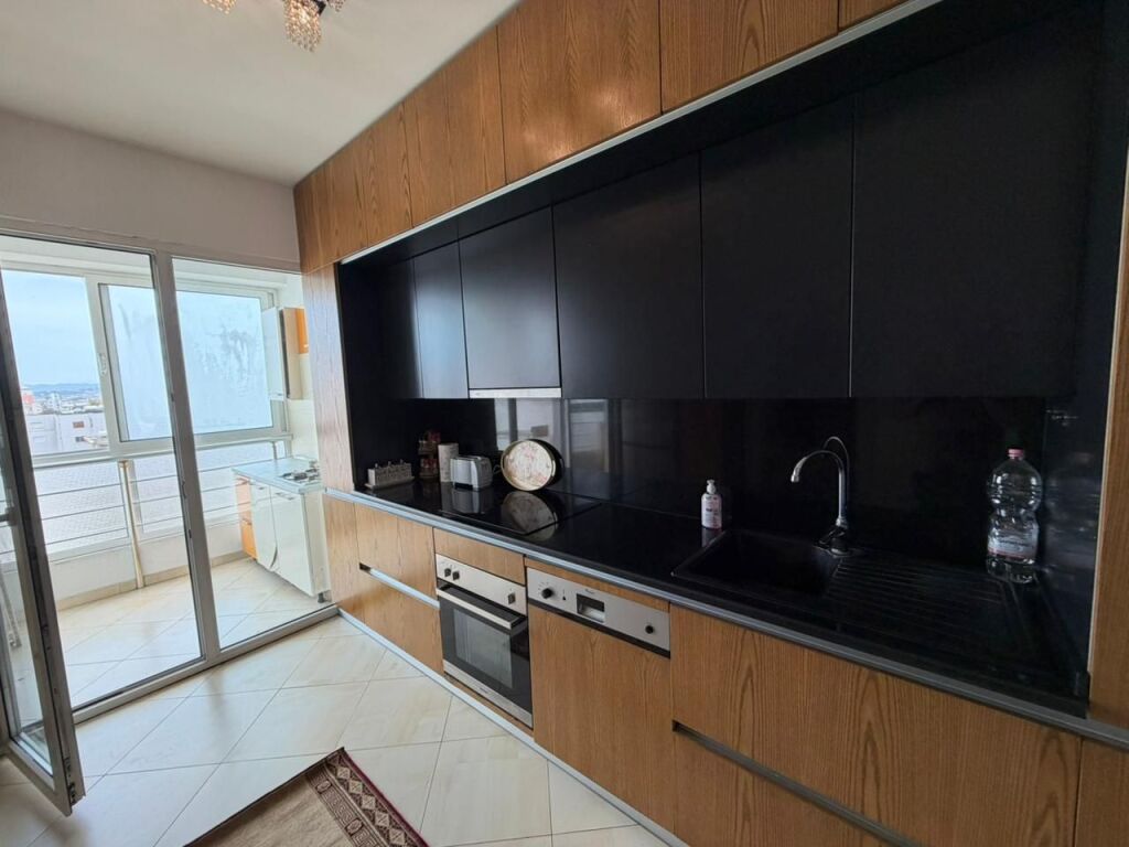 Jepet me qira apartament 2+1+2 tualete