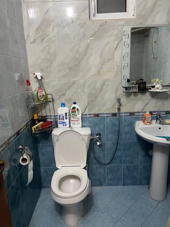 Apartament 2+1+2 per qira te Rruga e Kavajes
