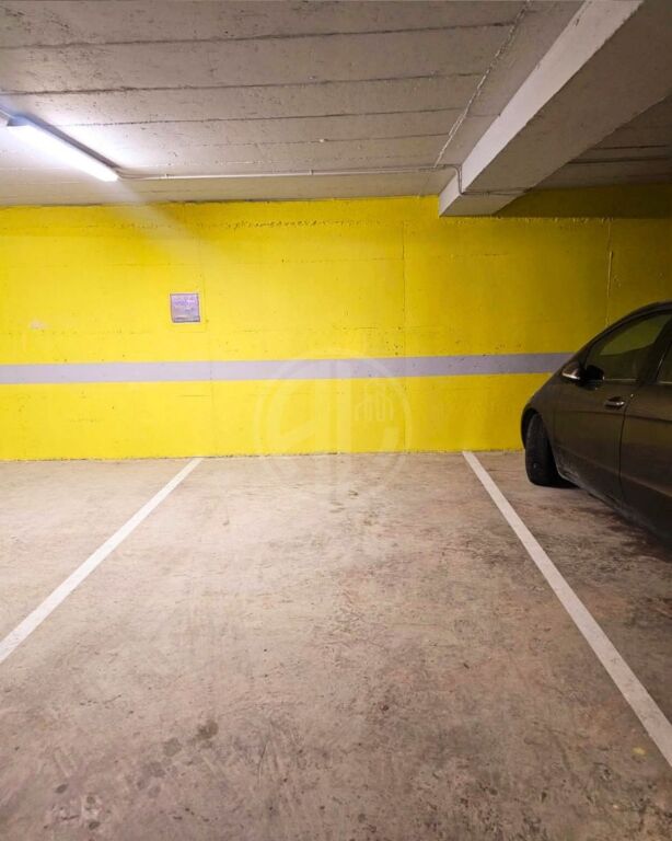 Apartment me qera White Hill