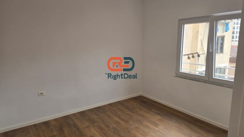 Prane Shkolles Se Kuqe, Shitet Apartament 1+1 I Sapo Investuar !!