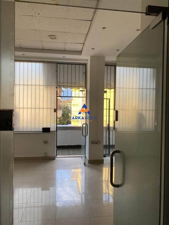 SHOP FOR RENT 70M2 "AT VILA GOLD" 700 EURO