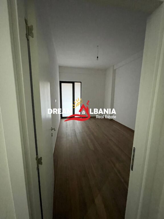 Locale in affitto in Via Dibra vicino al Complesso Arlis ( ID 42611425 )