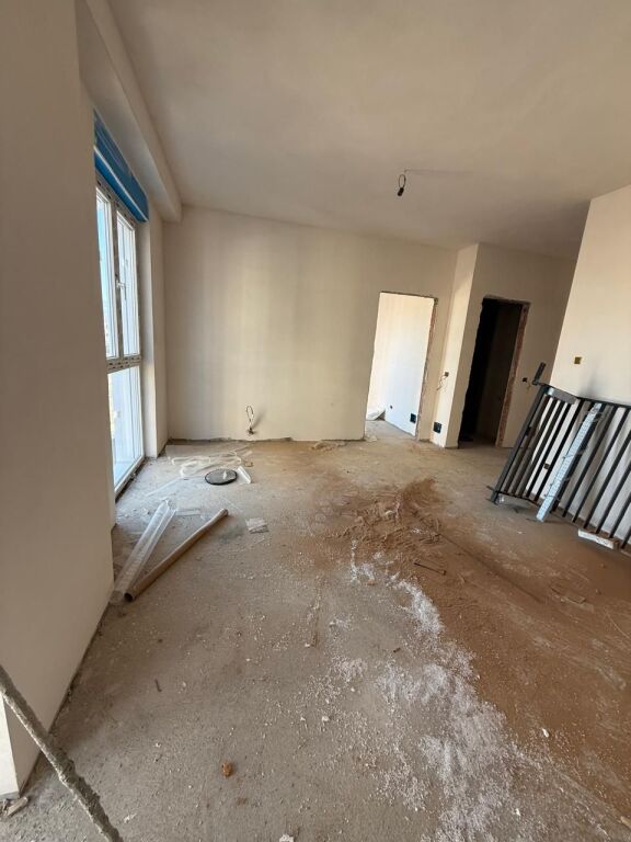 Bulevardi Ri Shitet Apartament 1+1