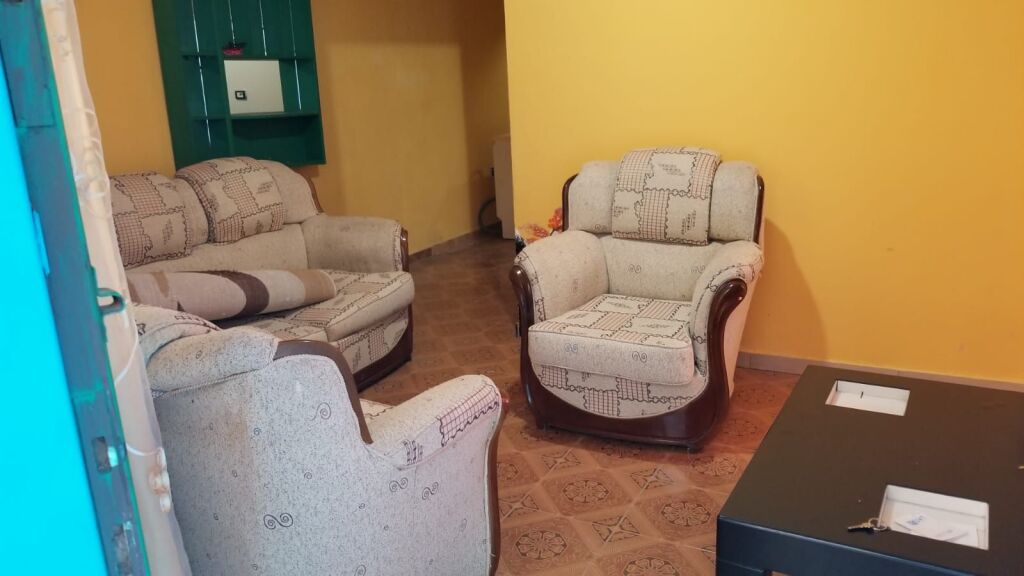 Jepet me qera 1+1 mobiluar private 40000 lek