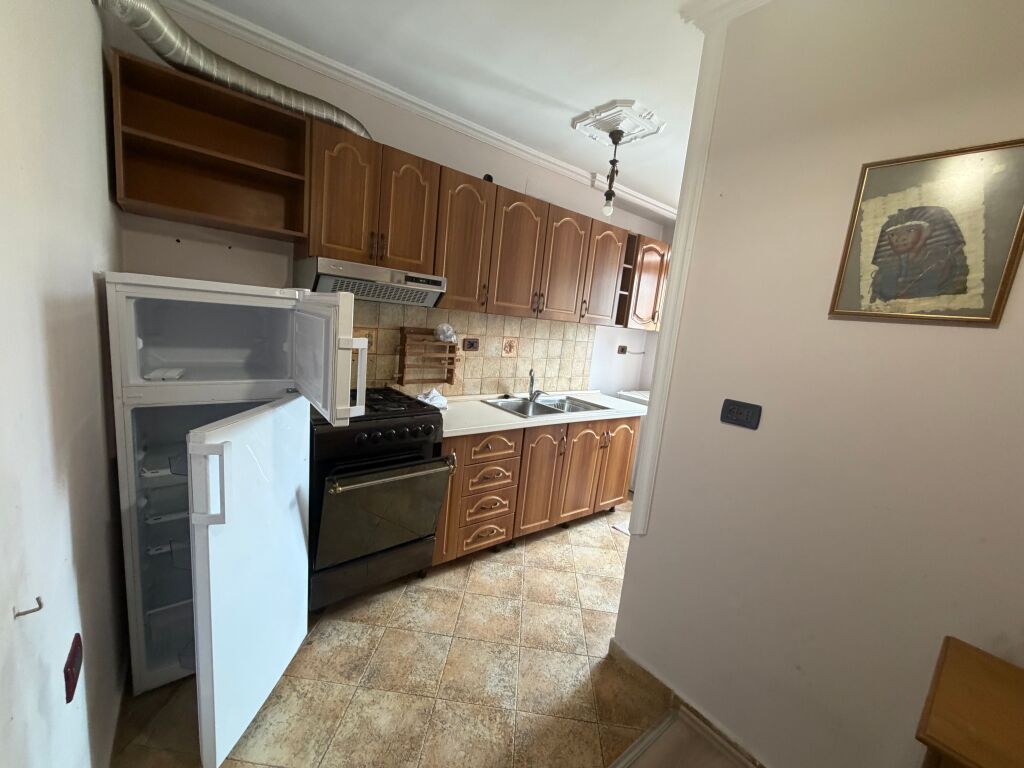 1+1, 5th floor without elevator, myslym shyri, 500 thousand leke