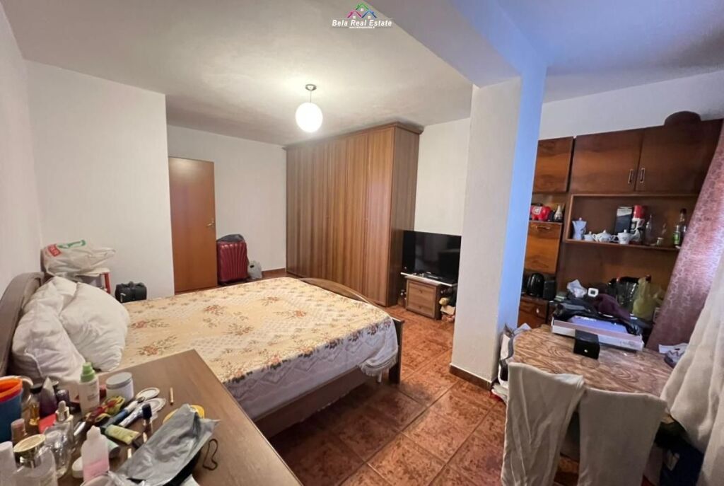 Apartament Ne Shitje 2+1 Tek Zogu i Zi (ID B120833) Tirane