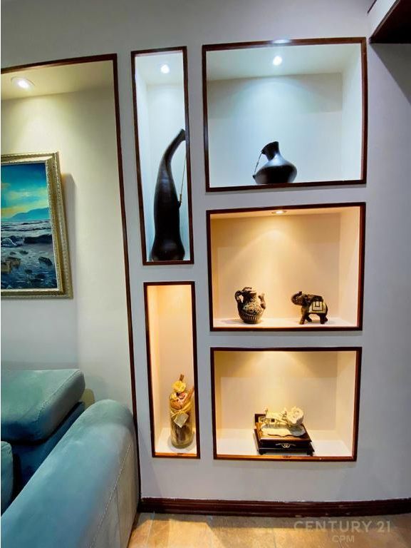 Apartament 3+1+2+Depo per shitje te Komuna e Parisit