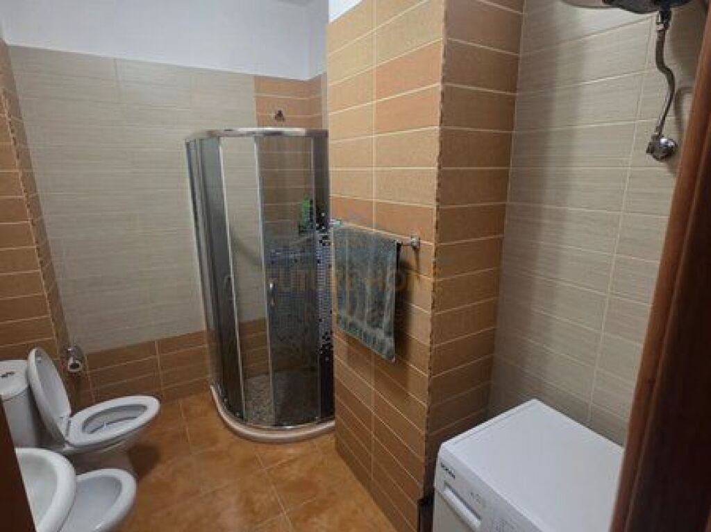 Shitet,Apartament 1+1, Unaza e Re, Tirane
