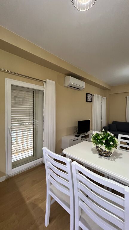 Apartament me qera Selite