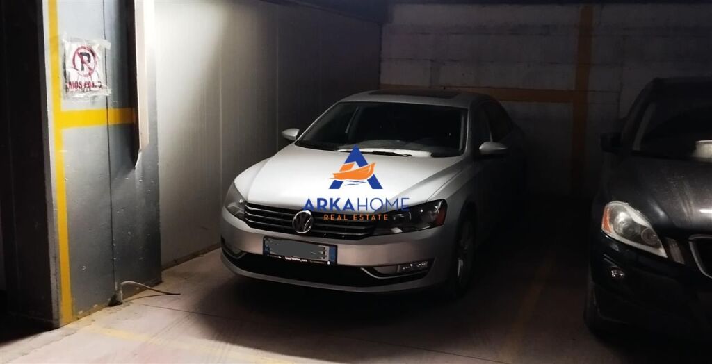 PARKING SPACE FOR SALE 16M2 "NEAR THE FORMER EUROPEAN UNIVERSITY" 35000 EURO