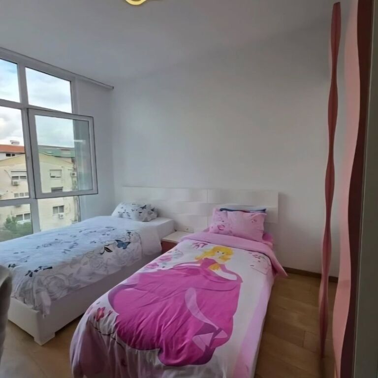 Shitet..! Kika 2 (Komuna e Parisit) Apartament 2+1+2