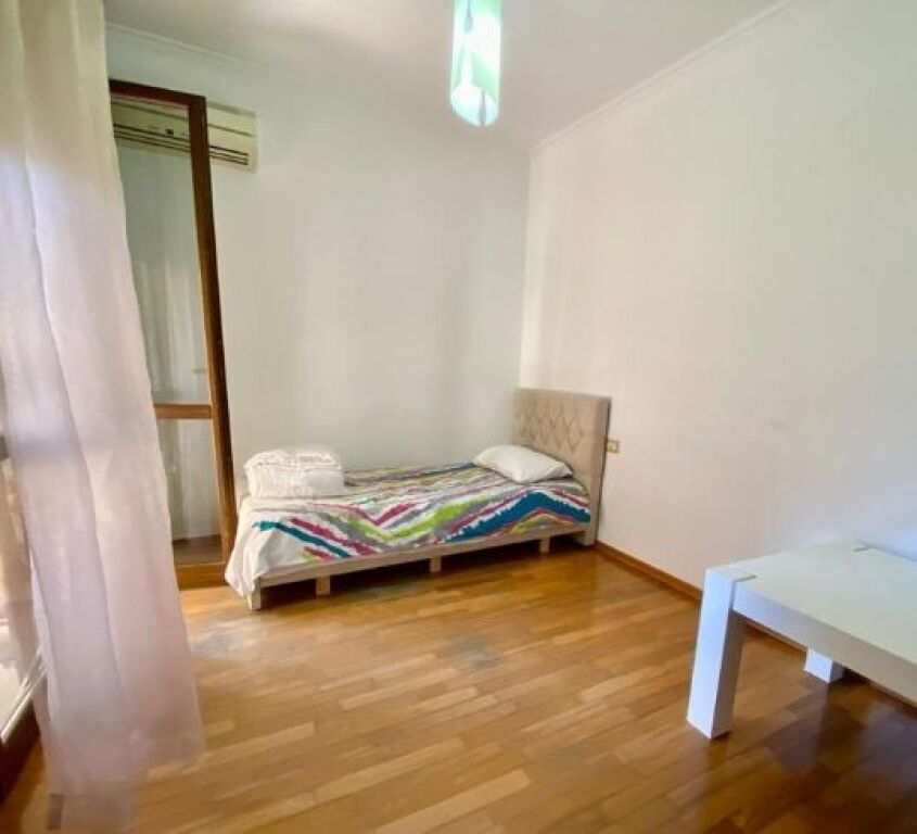 VENDIAMO APPARTAMENTO 3+1+2 +DEPOSITO