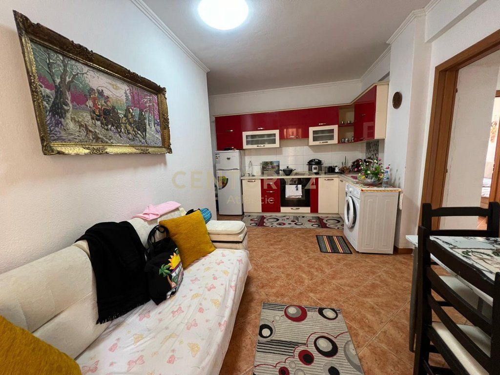 JEPET ME QIRA APARTAMENT VIJE E PARE ME DETIN PLAZH RROTA KUQE PER QIRA AFATGJATE!