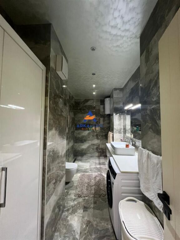 VENDESI APPARTAMENTO 2+1 "ATTACCATO A DELIJORGJI, COCO BAR" 290000 EURO